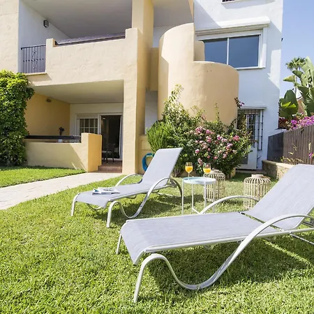 Apartment Dunes Waterfront Retreat