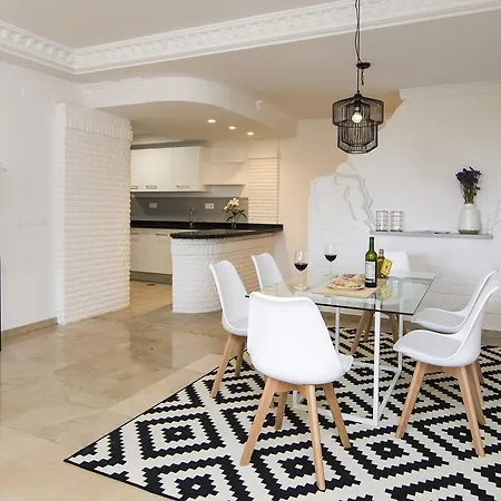 Dunes Waterfront Retreat Marbella