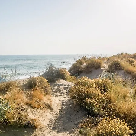 Apartment Dunes Waterfront Retreat *
